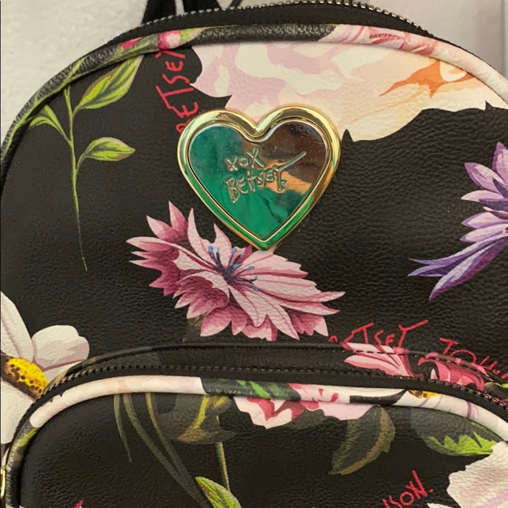 Final  Sale 🎉Mini Floral Betsey Johnson